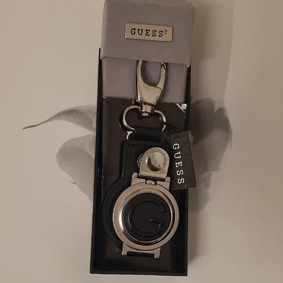 GUESS Black and Silver Watch with Keychain - Picture 3 of 10